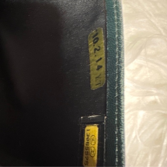 GUC Chanel Camellia bifold wallet green - Picture 12 of 12